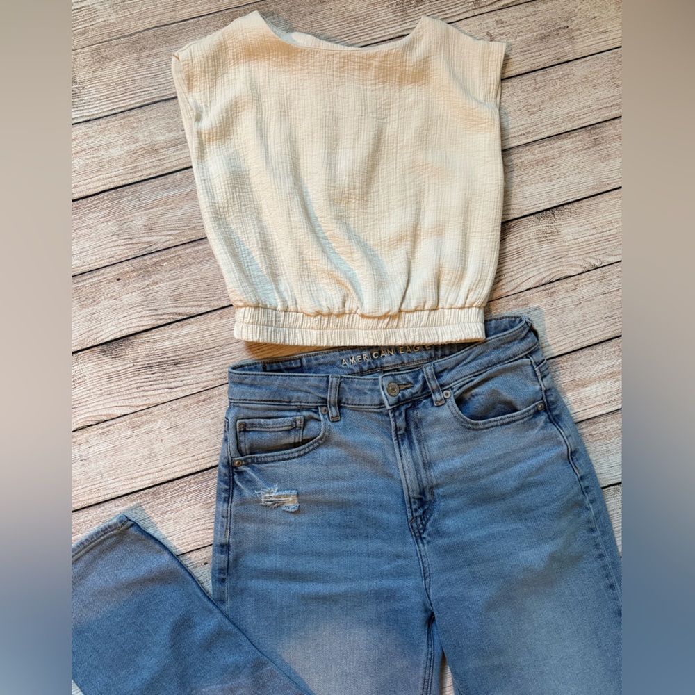 American Eagle Mom Jean Crop Pant Size 8